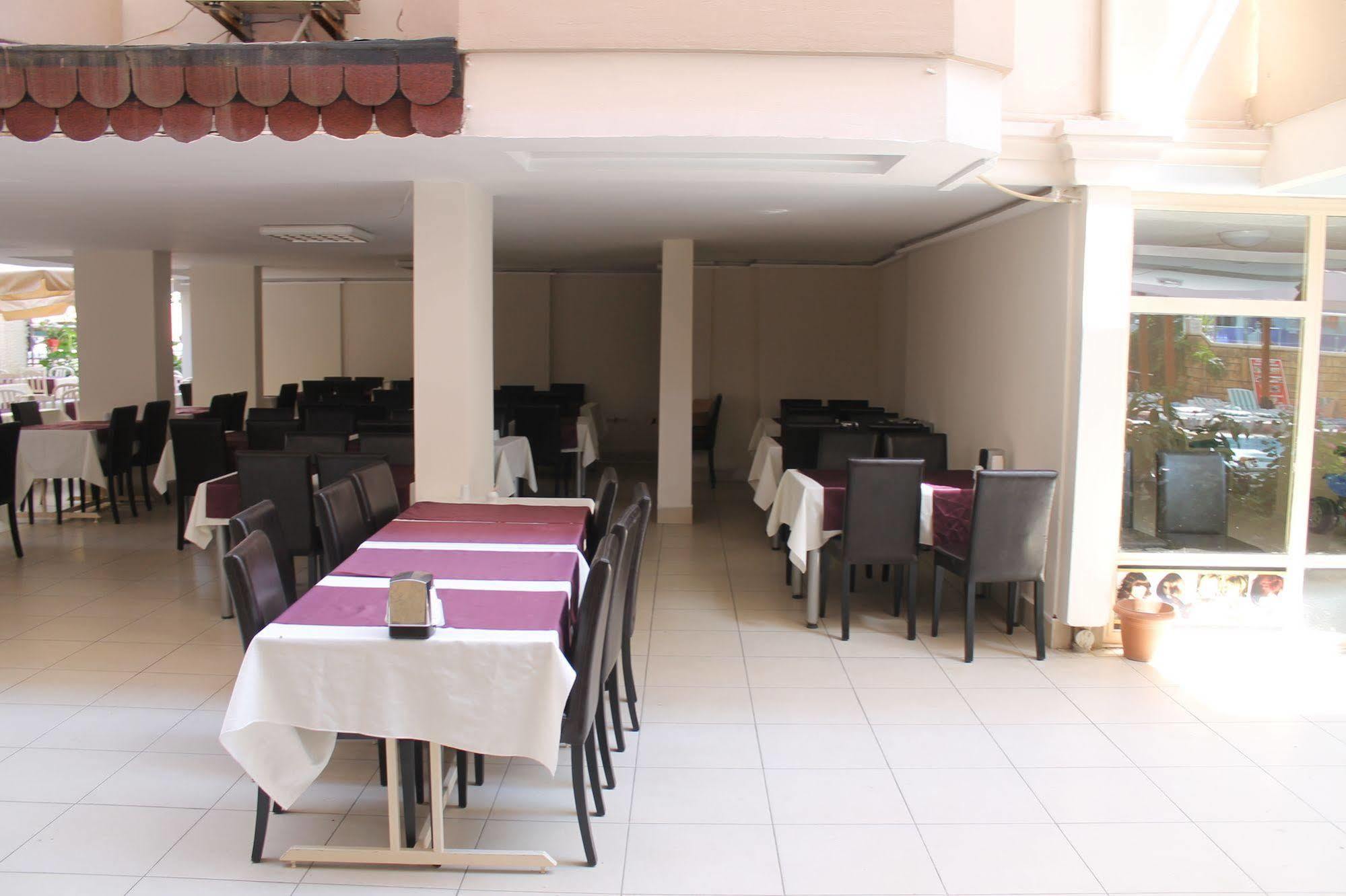 Rosella Otel